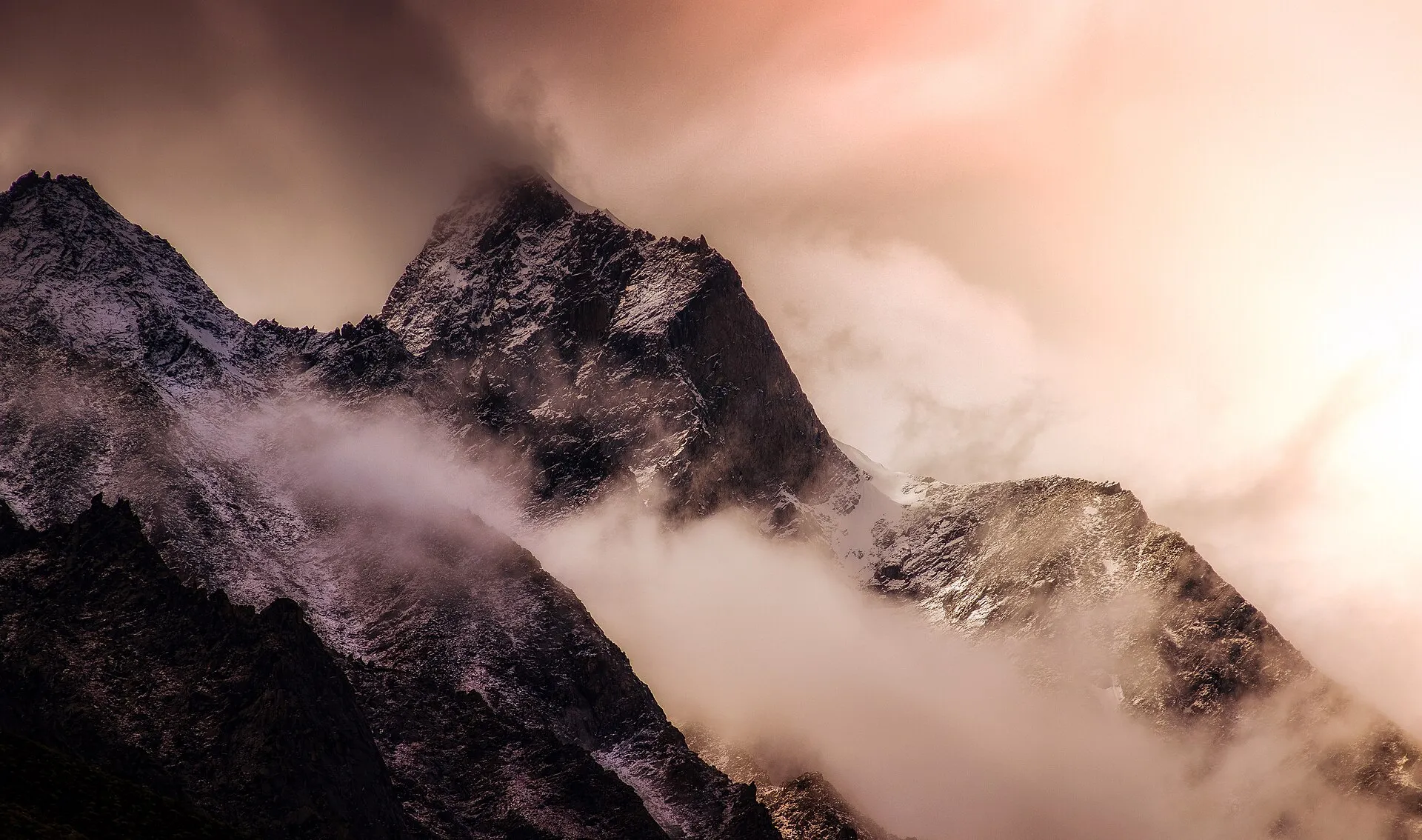 Snow-capped peaks of the Batura Muztagh above the glacier