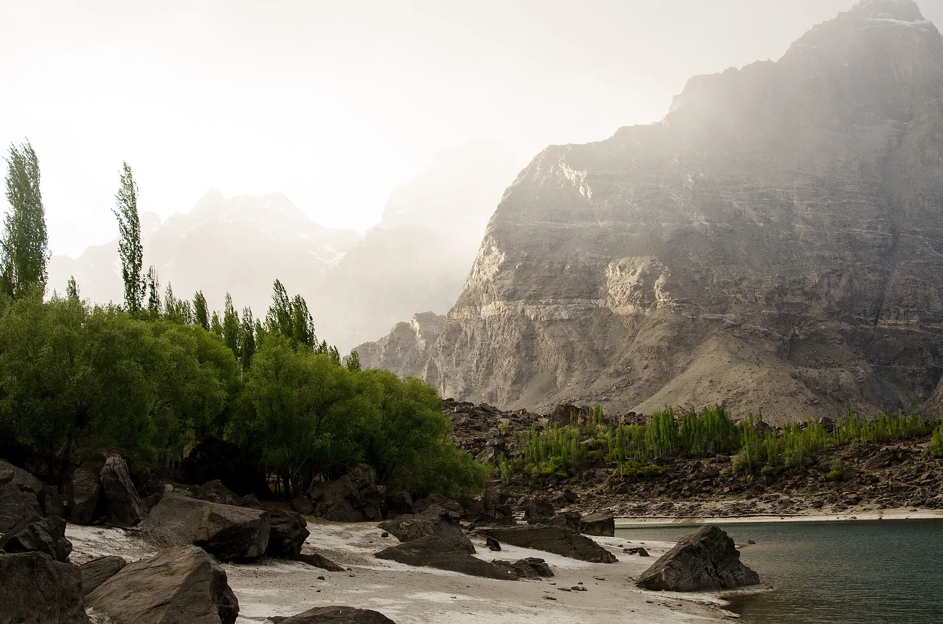 The calm turquoise water of Kachura Lake near Skardu